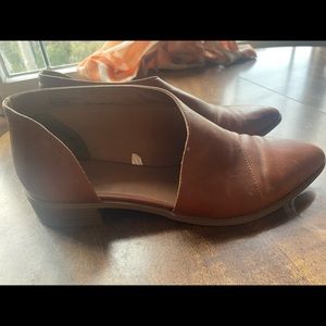 Universal Thread Cutout Flats